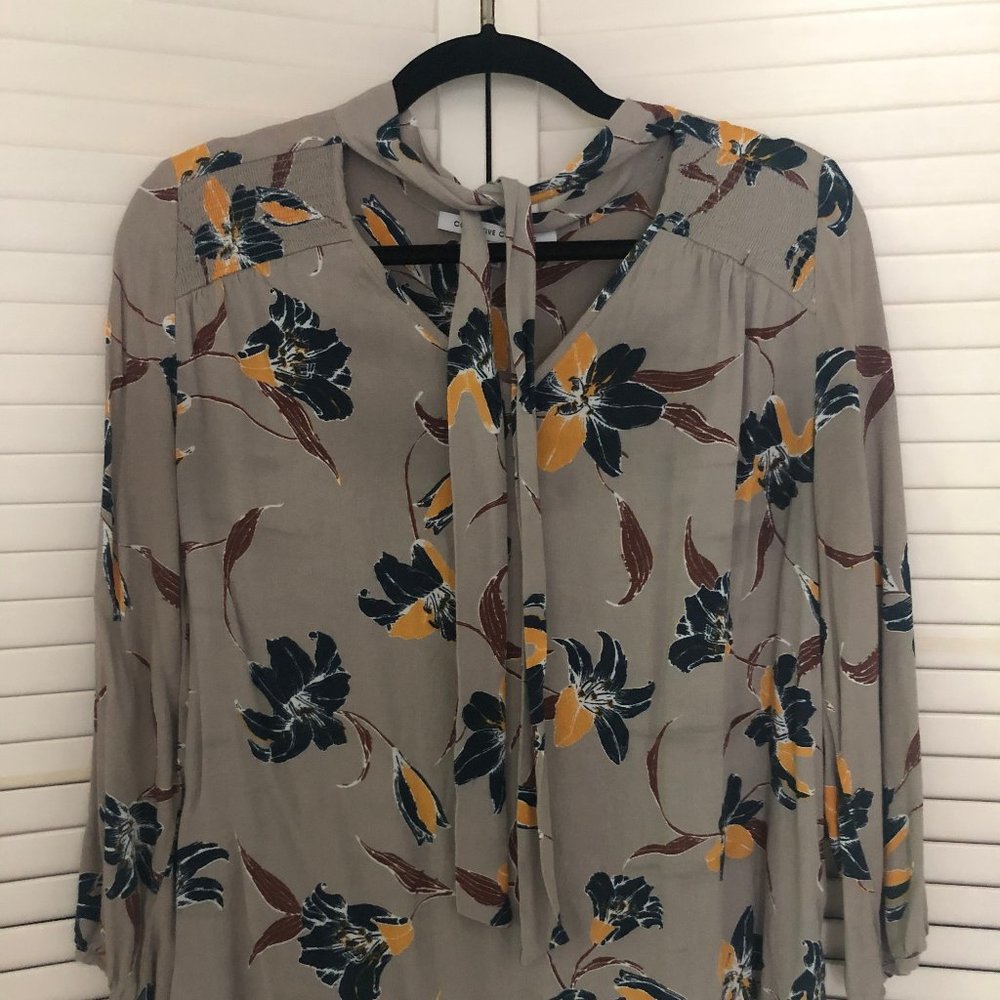 Floral mid sleeve top
